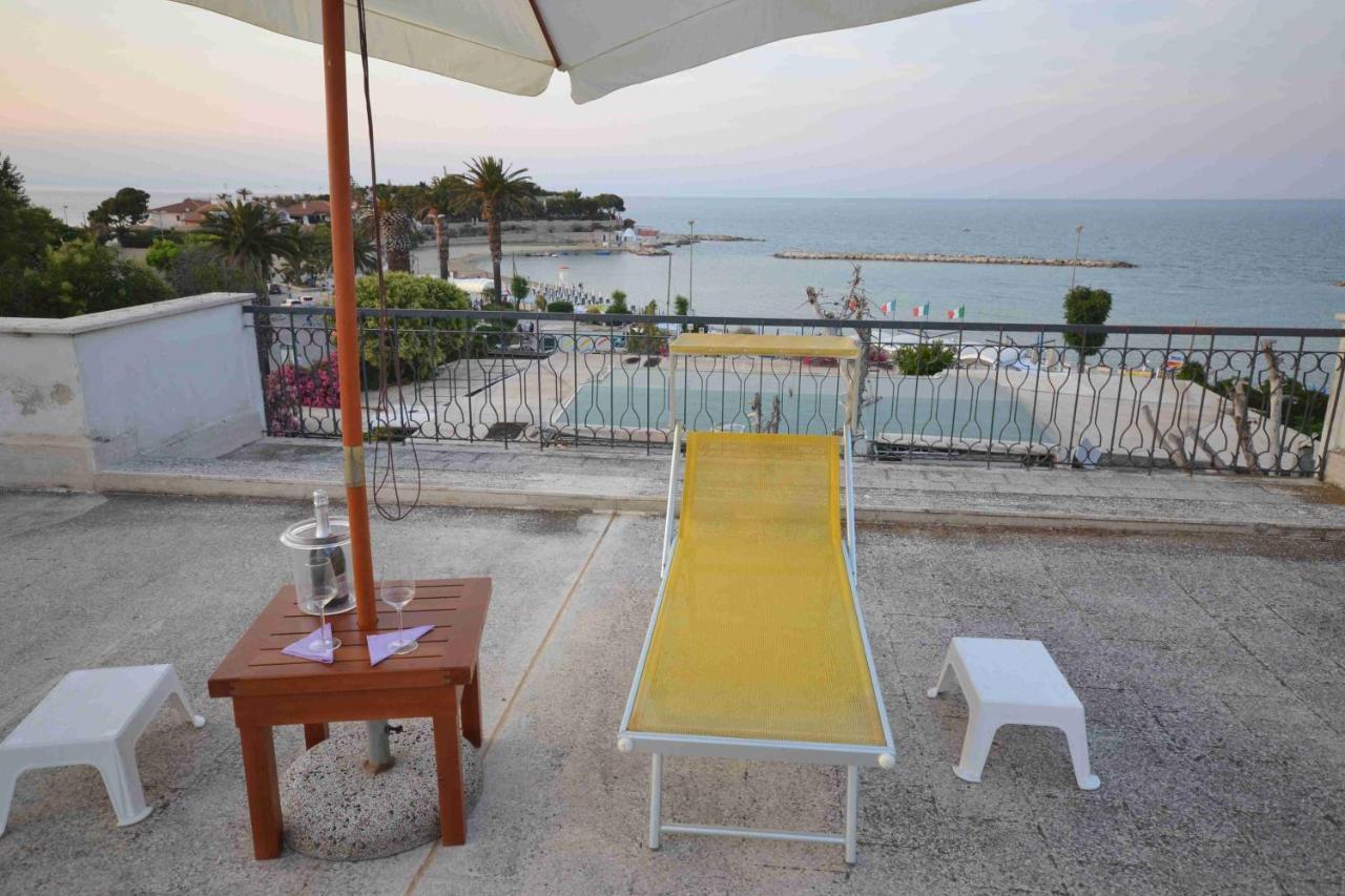 Golden Bay Bed & Breakfast ตรานิ ภายนอก รูปภาพ