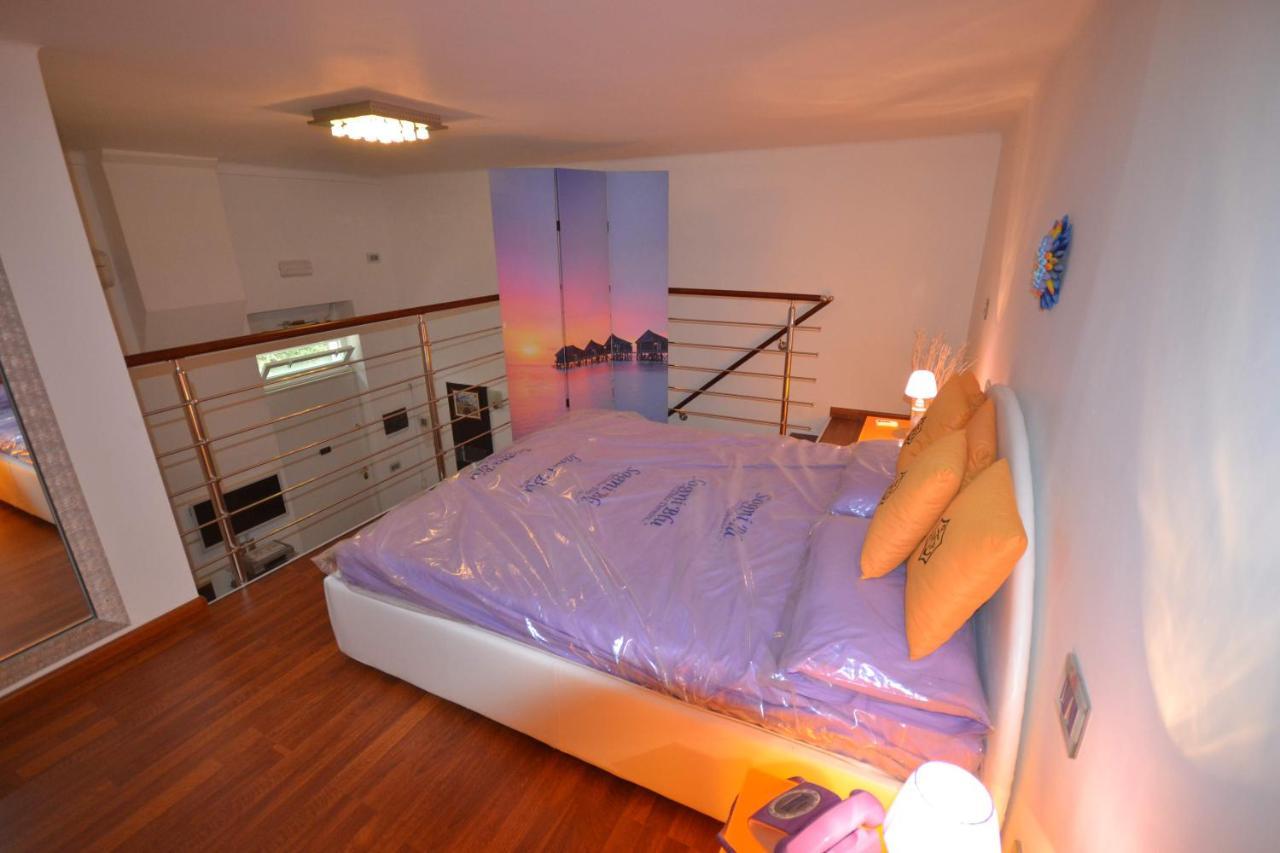 Golden Bay Bed & Breakfast ตรานิ ภายนอก รูปภาพ