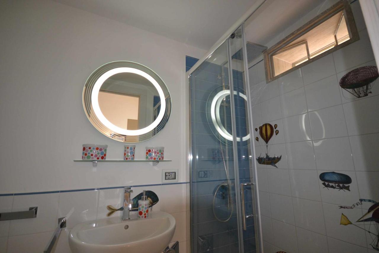Golden Bay Bed & Breakfast ตรานิ ภายนอก รูปภาพ