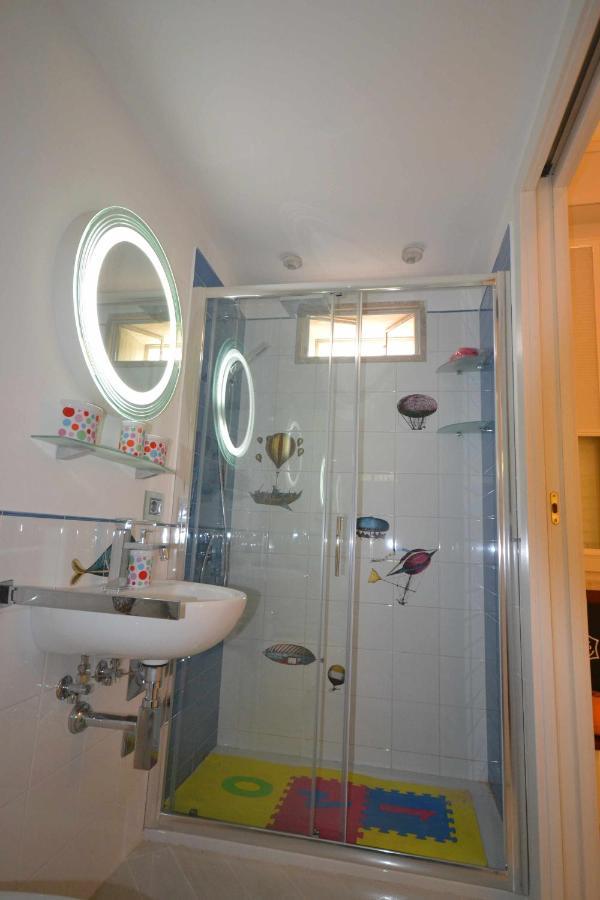 Golden Bay Bed & Breakfast ตรานิ ภายนอก รูปภาพ